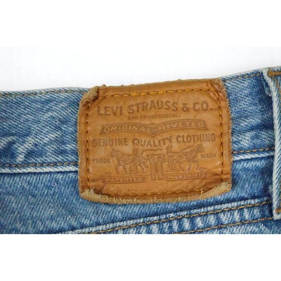 Levi's Women's Premium Wedgie Icon Fit Jeans size 31 - Picture 9 of 9